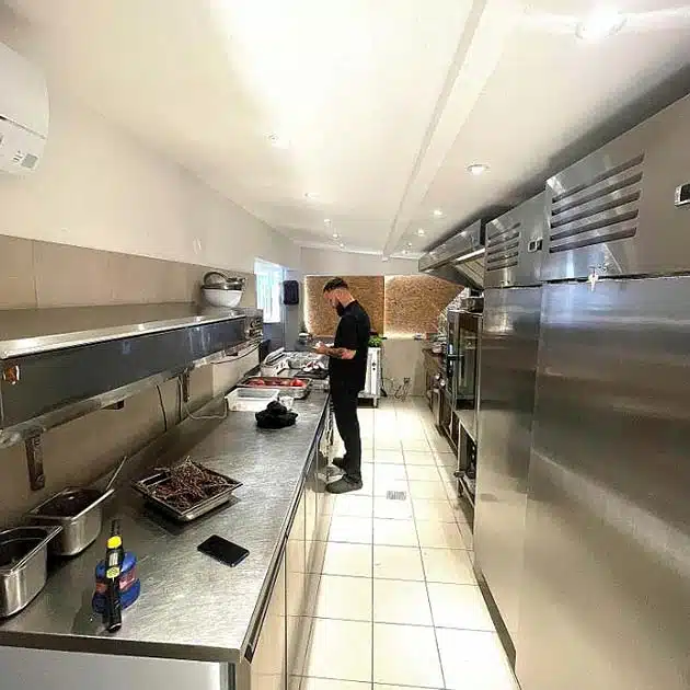 Rénovation cuisine hôtel Var