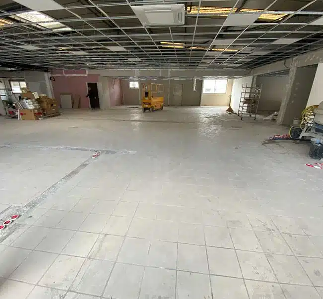 Rénovation concessions automobiles à Hyères et Toulon