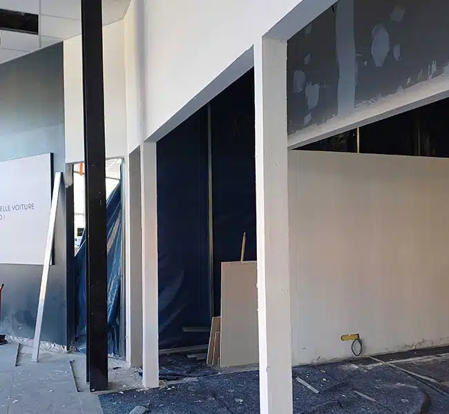 Rénovation concessions automobiles à Hyères et Toulon