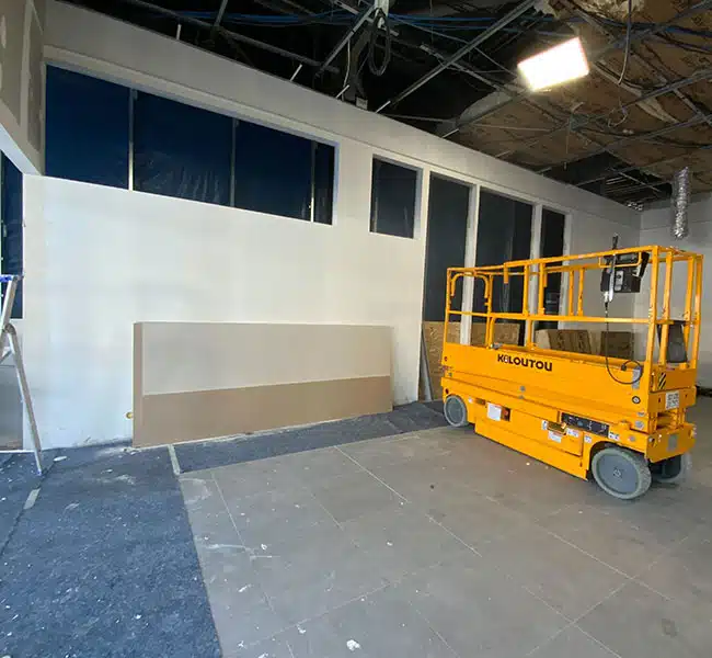 Rénovation concessions automobiles à Hyères et Toulon
