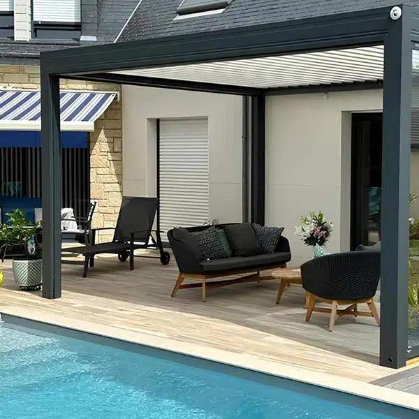 Pergola bioclimatique Menuiserie Var