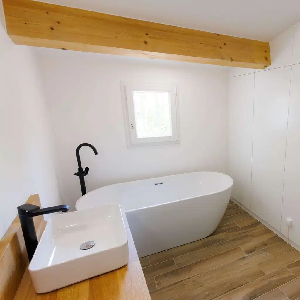 Rénovation de bâtisses en pierre dans le Var