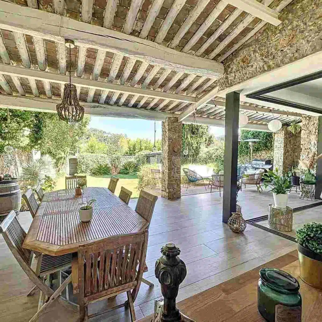 Rénovation de bâtisses en pierre dans le Var