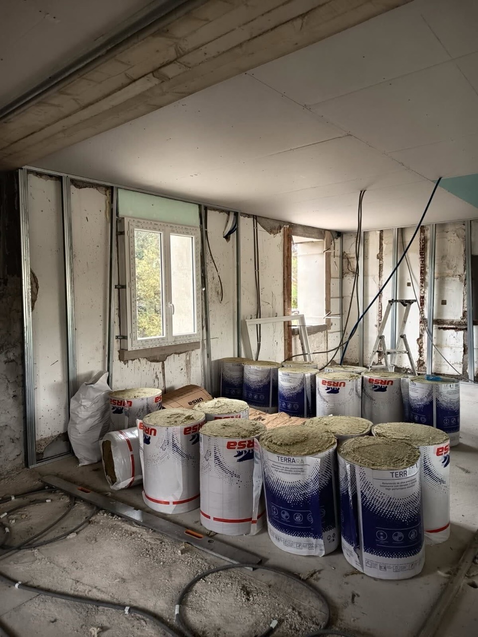 4bbc4ea9-bd6e-4fb0-9773-026aea129cc1 - Grande